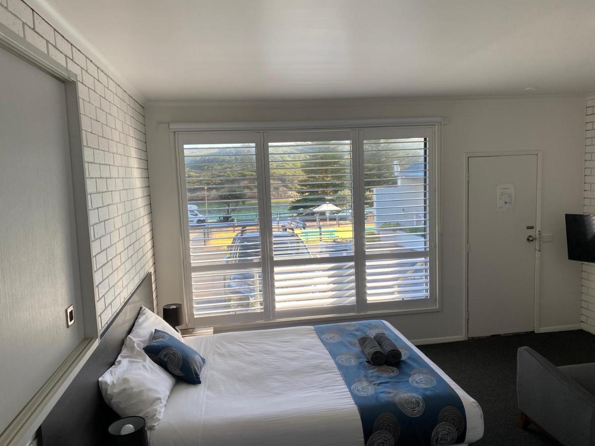 Southern Ocean Motor Inn Port Campbell Bagian luar foto