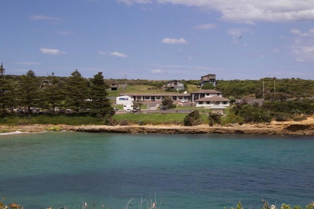 Southern Ocean Motor Inn Port Campbell Bagian luar foto