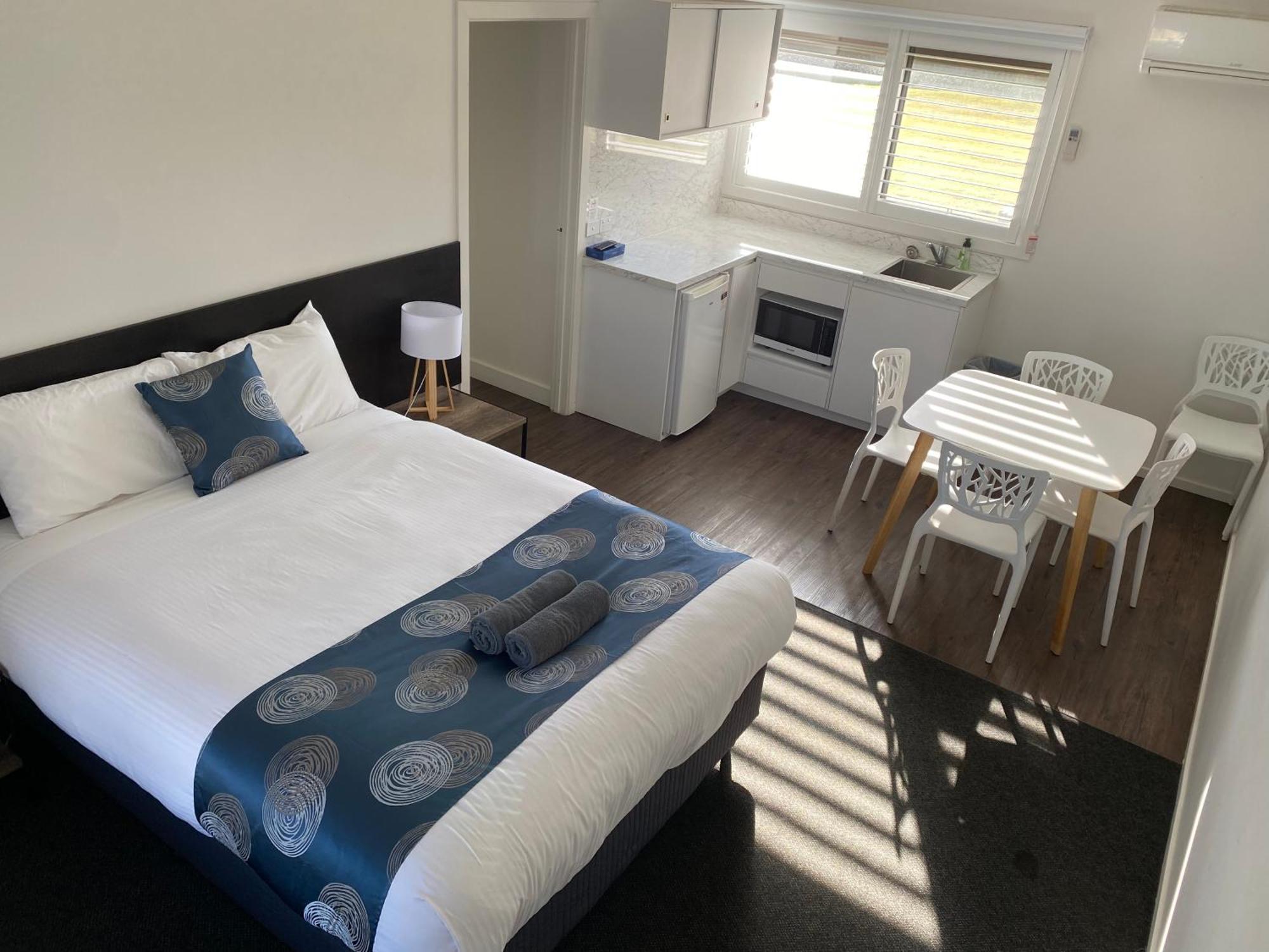 Southern Ocean Motor Inn Port Campbell Bagian luar foto