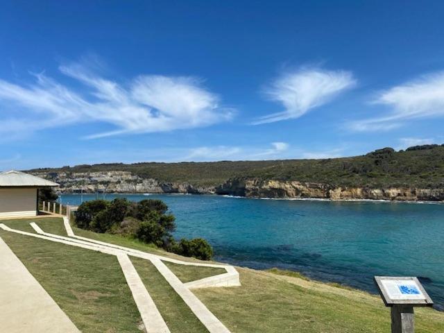 Southern Ocean Motor Inn Port Campbell Bagian luar foto